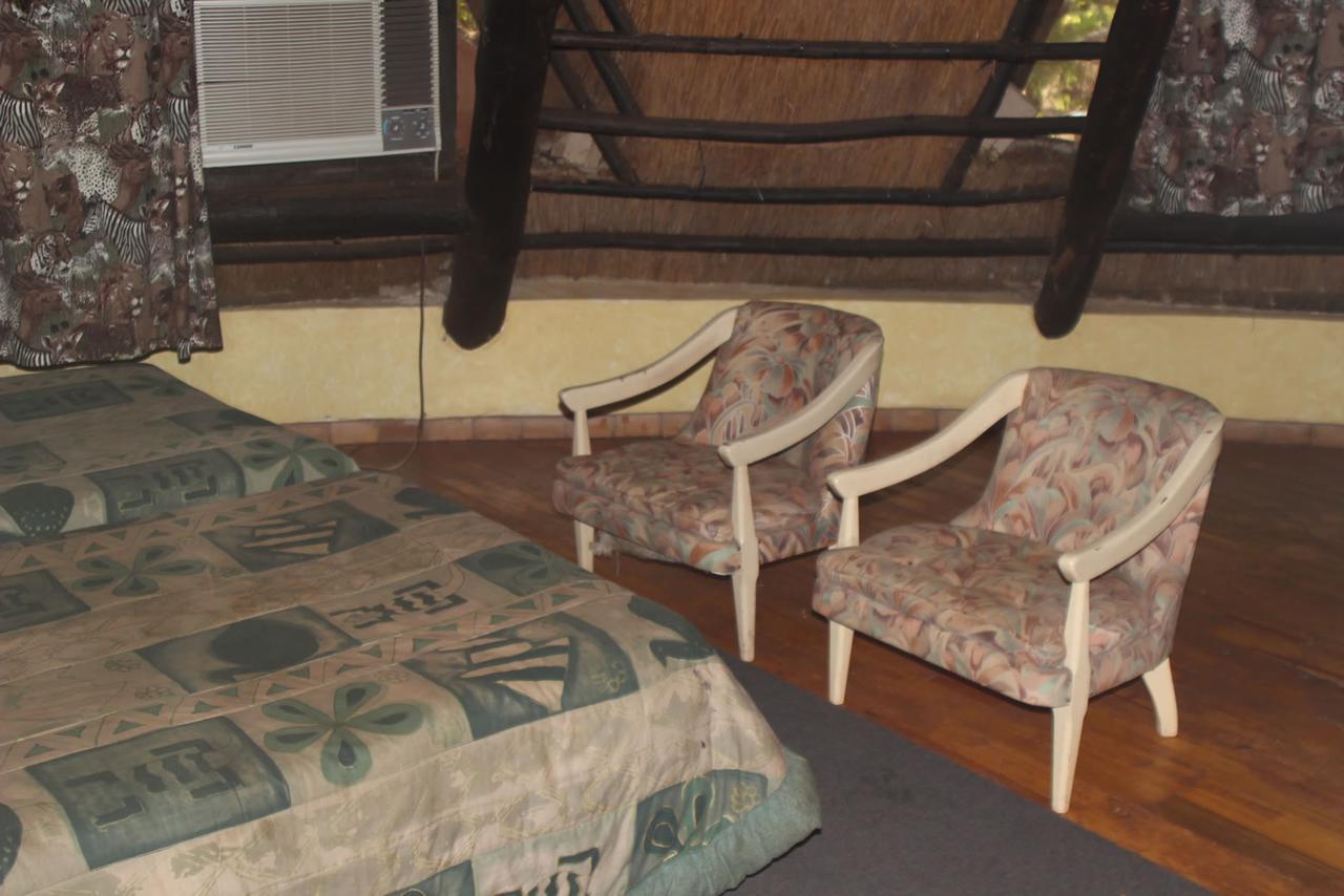 Mosi-Ua-Tunya Lodge Victoriawatervallen Buitenkant foto