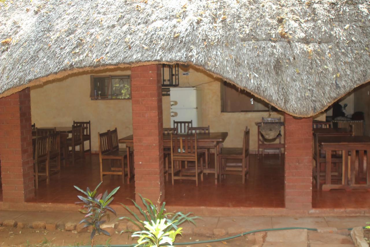 Mosi-Ua-Tunya Lodge Victoriawatervallen Buitenkant foto