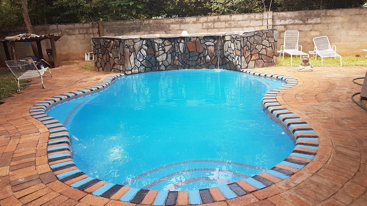 Mosi-Ua-Tunya Lodge Victoriawatervallen Buitenkant foto